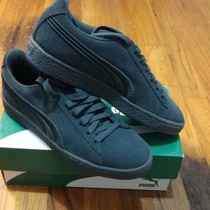 Puma Suede Classic Badge in Asphalt Grey